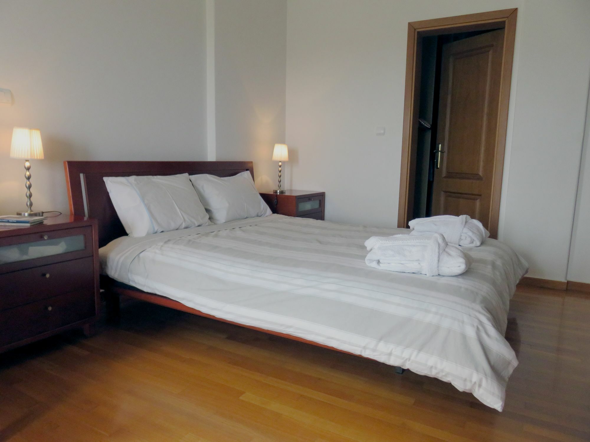 Olive Mansion Suites Marathón Dış mekan fotoğraf