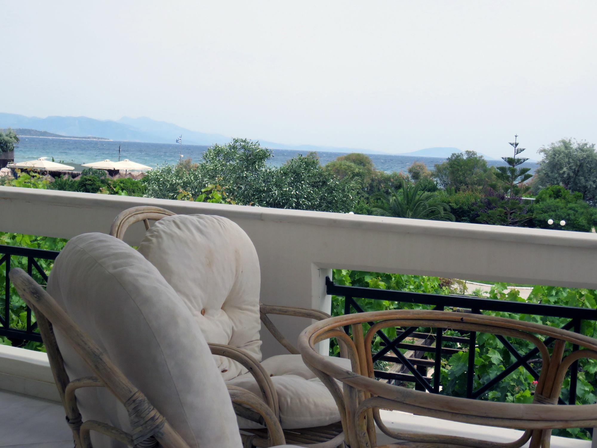 Olive Mansion Suites Marathón Dış mekan fotoğraf